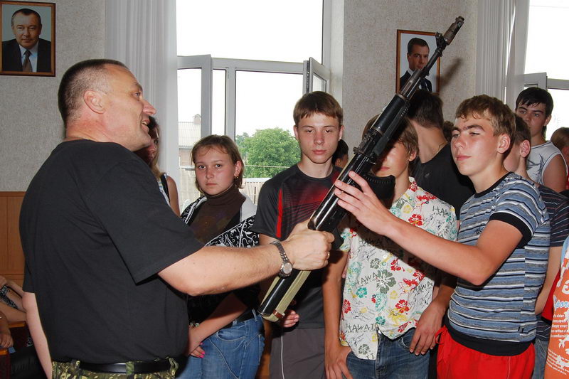 Оренбургские полицейские провели экскурсию для детей 